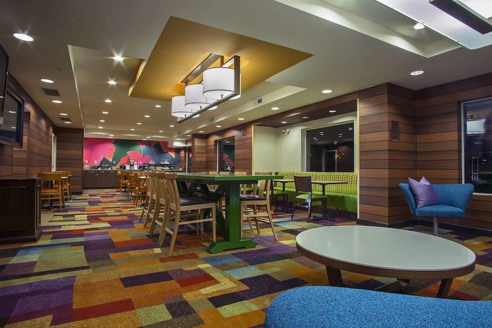 Imagen del bar/restaurante del Hotel Fairfield Inn By Marriott Myrtle Beach North. Foto 3