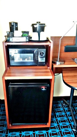 Imagen de la habitación del Hotel Fairfield Inn By Marriott Orlando Airport. Foto 17