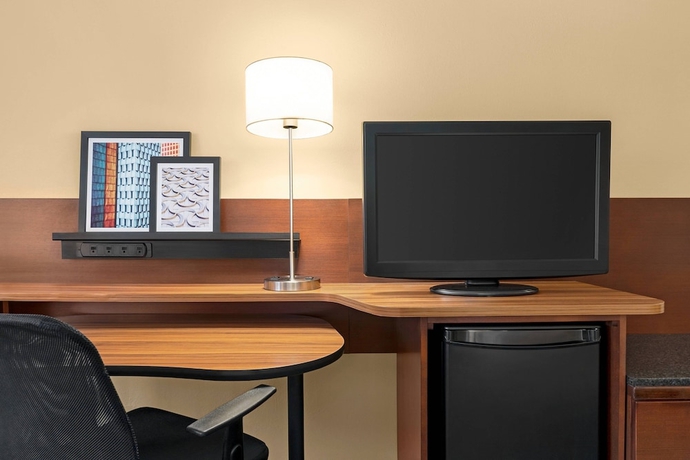 Imagen de la habitación del Hotel Fairfield Inn By Marriott Philadelphia Airport. Foto 4