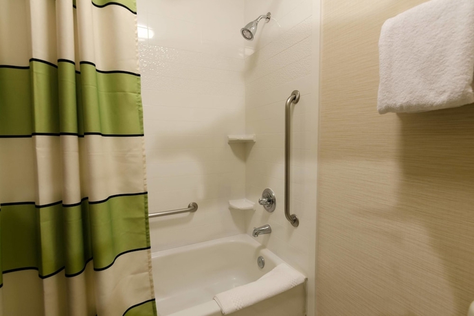 Imagen de la habitación del Hotel Fairfield Inn By Marriott Potomac Mills. Foto 17