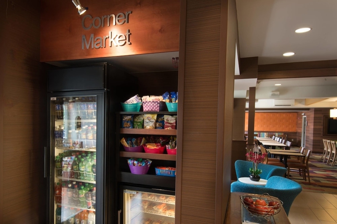 Imagen de los interiores del Hotel Fairfield Inn By Marriott Richmond Chester. Foto 12