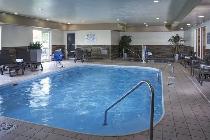 Imagen de los interiores del Hotel Fairfield Inn By Marriott Richmond. Foto 11