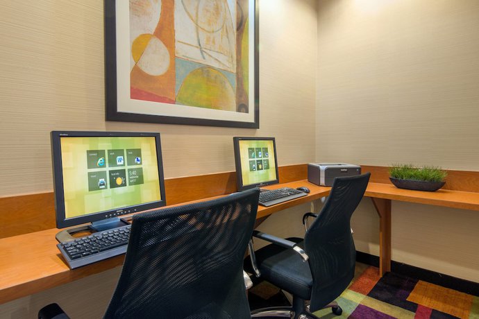 Imagen de los interiores del Hotel Fairfield Inn By Marriott Sacramento Cal Expo. Foto 14