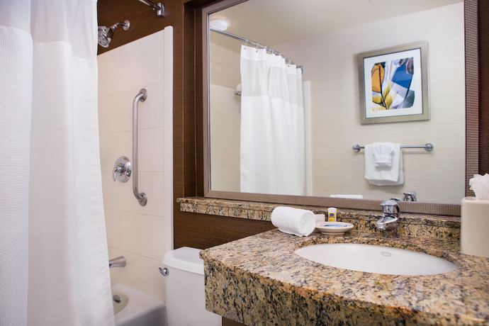 Imagen de los interiores del Hotel Fairfield Inn By Marriott Sacramento Cal Expo. Foto 17