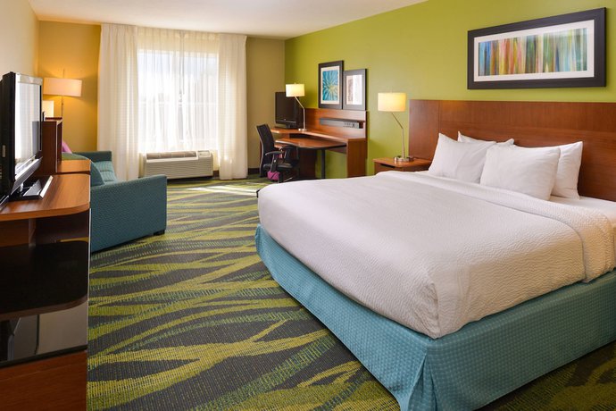 Imagen de la habitación del Hotel Fairfield Inn By Marriott Salt Lake City Layton. Foto 3