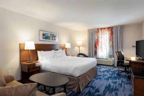 Imagen de la habitación del Hotel Fairfield Inn By Marriott Savannah Airport. Foto 14