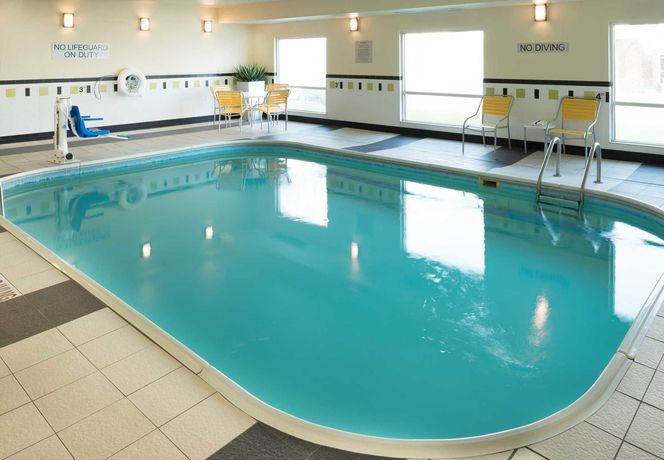 Imagen de la piscina del Hotel Fairfield Inn By Marriott St. Louis Collinsville,. Foto 12