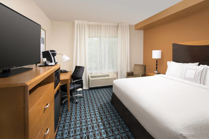 Imagen de la habitación del Hotel Fairfield Inn By Marriott Washington D.c.. Foto 10