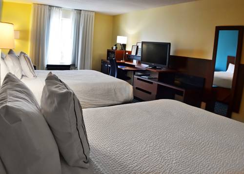 Imagen de la habitación del Hotel Fairfield Inn Charlotte Northlake. Foto 3