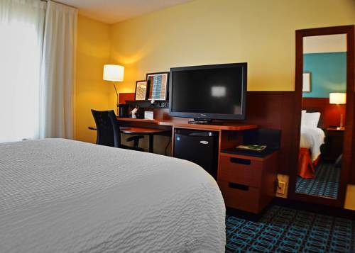 Imagen de la habitación del Hotel Fairfield Inn Charlotte Northlake. Foto 4