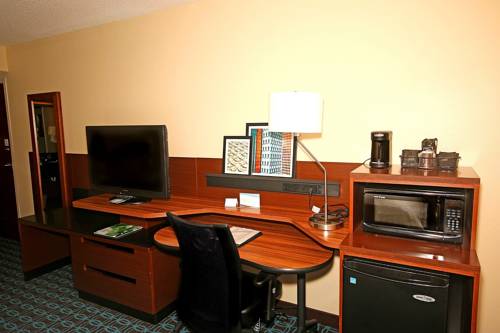 Imagen de la habitación del Hotel Fairfield Inn Charlotte Northlake. Foto 6