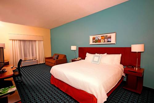 Imagen de la habitación del Hotel Fairfield Inn Charlotte Northlake. Foto 11