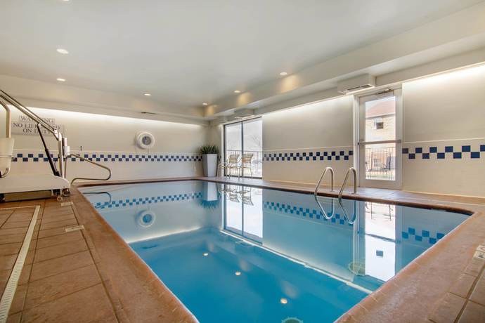 Imagen de la piscina del Hotel Fairfield Inn Fort Leonard Wood St. Robert. Foto 13