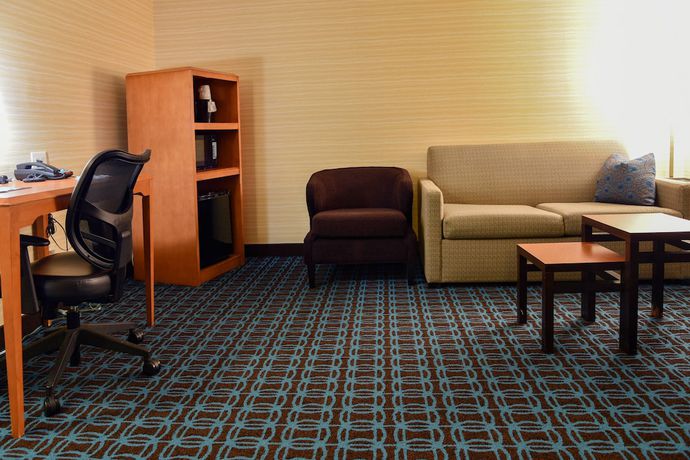 Imagen de la habitación del Hotel Fairfield Inn Hartford Airport. Foto 12