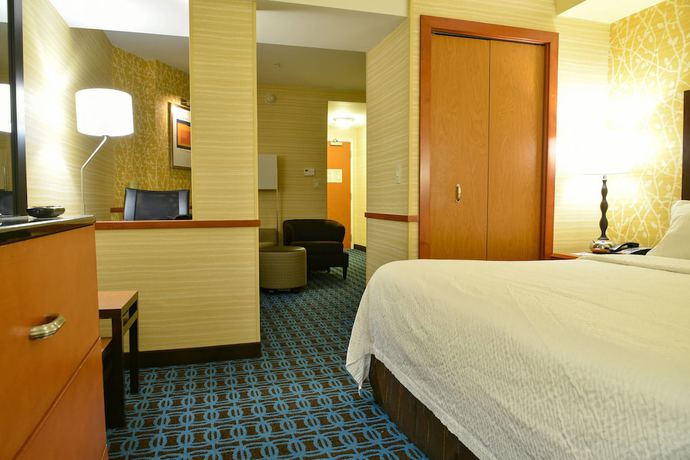 Imagen de la habitación del Hotel Fairfield Inn Hartford Airport. Foto 20