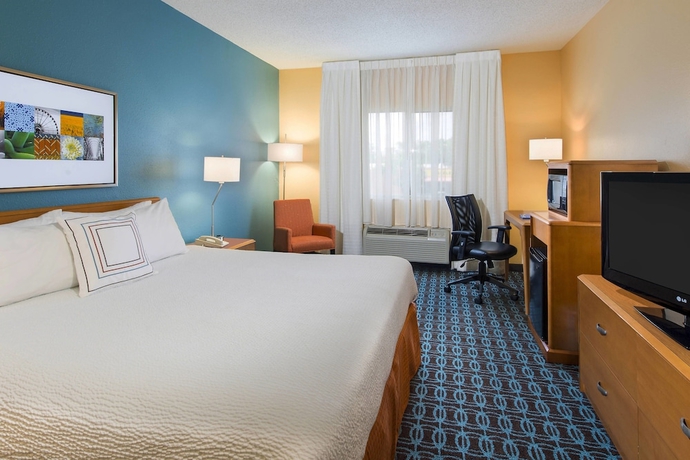 Imagen de la habitación del Hotel Fairfield Inn Pensacola I-10. Foto 8