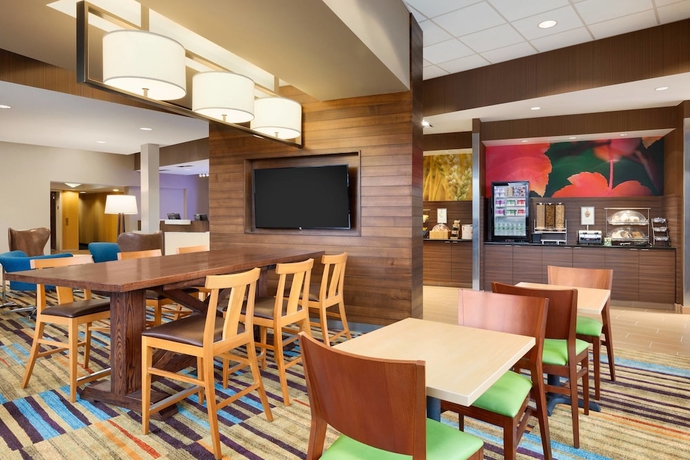 Imagen del bar/restaurante del Hotel Fairfield Inn Philadelphia Valley Forge/King of Prussia. Foto 4