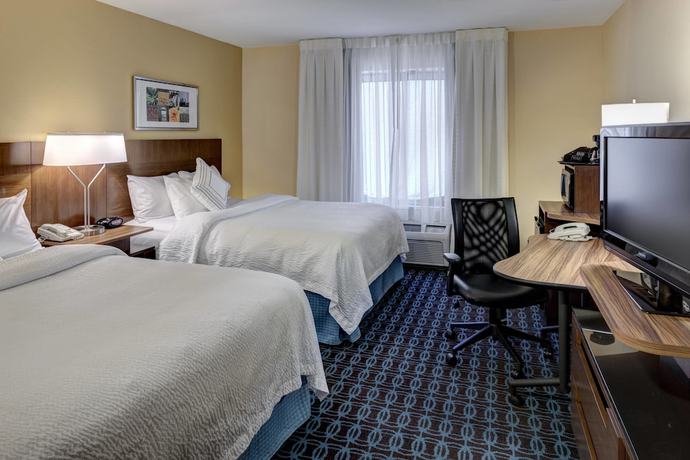 Imagen de la habitación del Hotel Fairfield Inn Santa Clarita Valencia. Foto 10