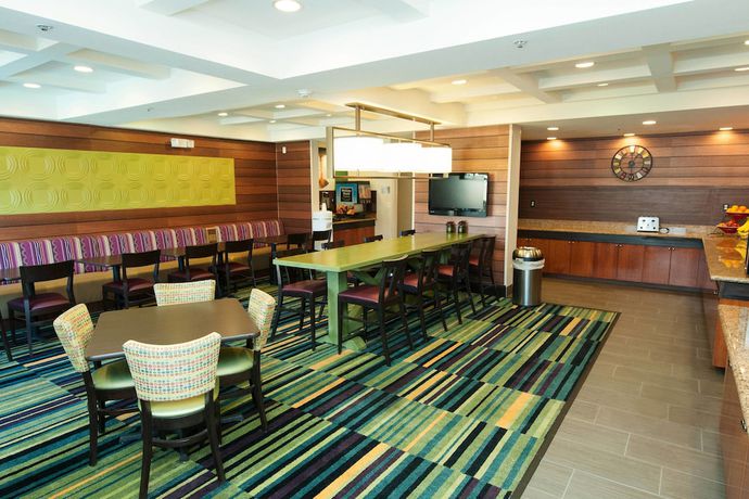 Imagen del bar/restaurante del Hotel Fairfield Inn St. George. Foto 4