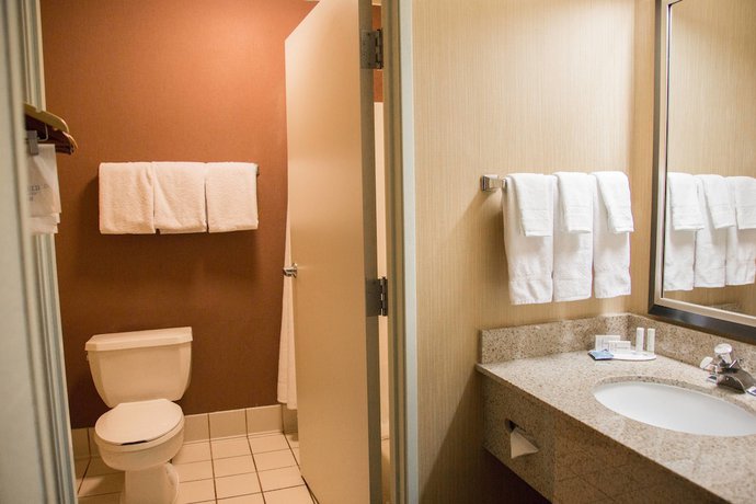 Imagen de la habitación del Hotel Fairfield Inn St. George. Foto 9