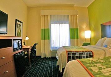 Imagen general del Hotel Fairfield Inn Suites Brunswick. Foto 4