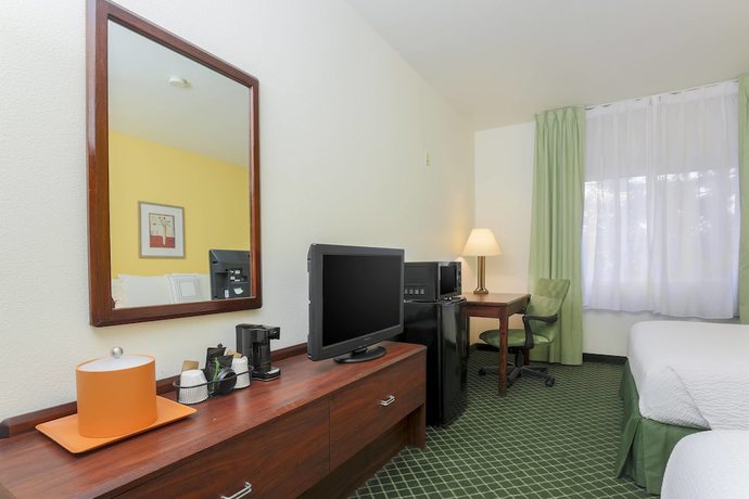 Imagen de la habitación del Hotel Fairfield Inn Tracy. Foto 15