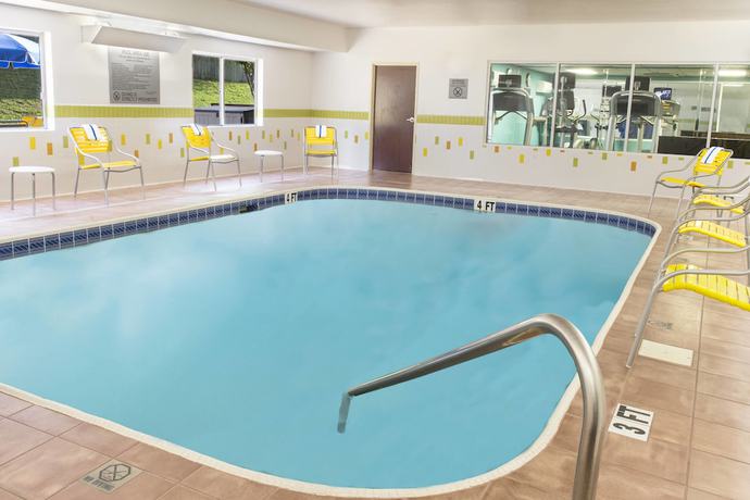 Imagen de la piscina del Hotel Fairfield Inn Tuscaloosa. Foto 18