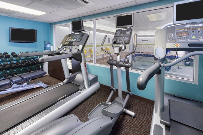 Imagen de los interiores del Hotel Fairfield Inn Tuscaloosa. Foto 14