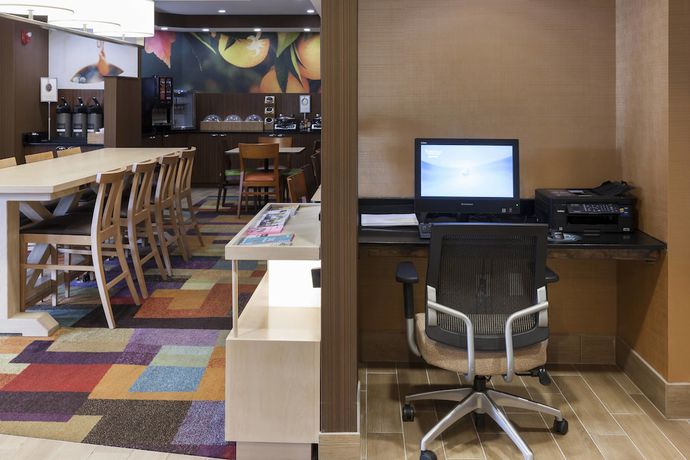 Imagen del bar/restaurante del Hotel Fairfield Inn Tuscaloosa. Foto 7
