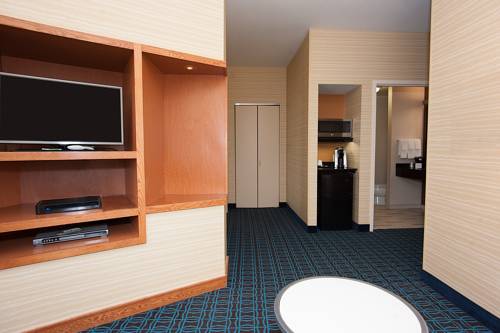 Imagen de la habitación del Hotel Fairfield Inn & Suites Akron South. Foto 8