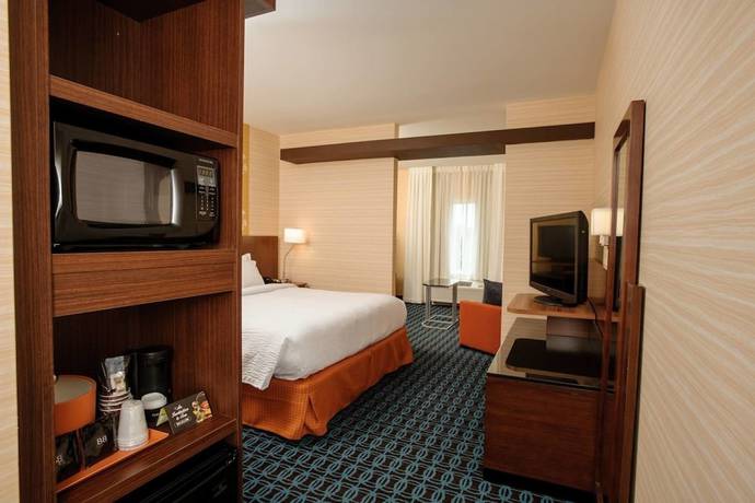 Imagen de la habitación del Hotel Fairfield Inn & Suites Athens. Foto 5