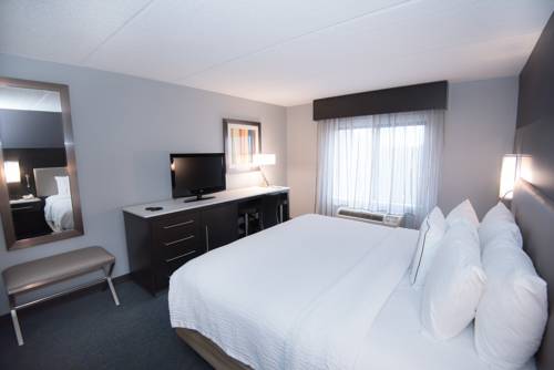 Imagen de la habitación del Hotel Fairfield Inn & Suites Atlanta Airport North. Foto 6
