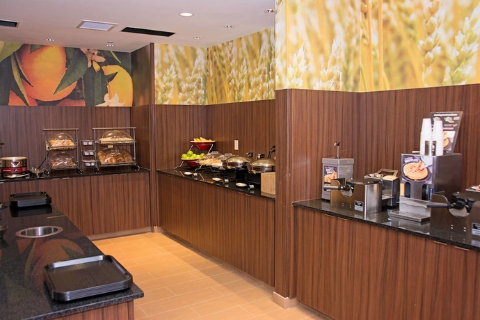 Imagen del bar/restaurante del Hotel Fairfield Inn & Suites Butler. Foto 3