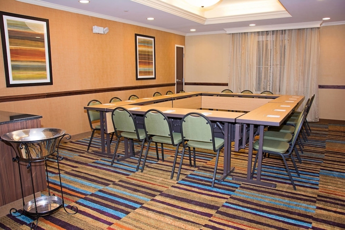 Imagen de los interiores del Hotel Fairfield Inn & Suites Butler. Foto 18