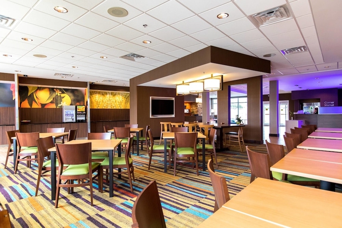 Imagen del bar/restaurante del Hotel Fairfield Inn & Suites By Marriott Atlanta Acworth. Foto 5