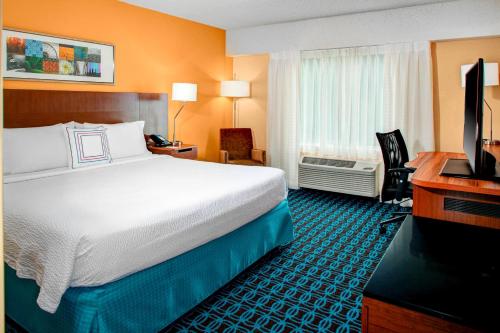Imagen de la habitación del Hotel Fairfield Inn & Suites By Marriott Atlanta Alphare. Foto 13