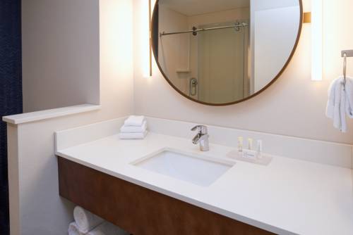 Imagen de la habitación del Hotel Fairfield Inn & Suites By Marriott Columbus, In. Foto 3