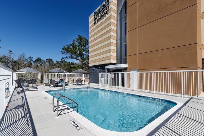 Imagen de la piscina del Hotel Fairfield Inn & Suites By Marriott Crestview. Foto 19