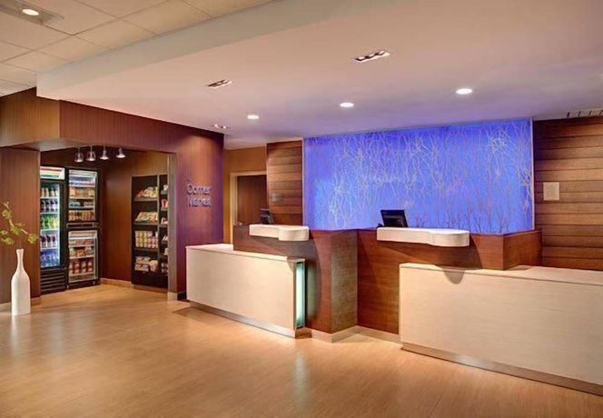 Imagen de los interiores del Hotel Fairfield Inn & Suites By Marriott Detroit Canton. Foto 12