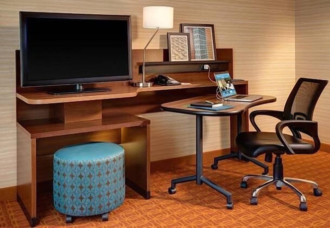 Imagen de los interiores del Hotel Fairfield Inn & Suites By Marriott Detroit Canton. Foto 13