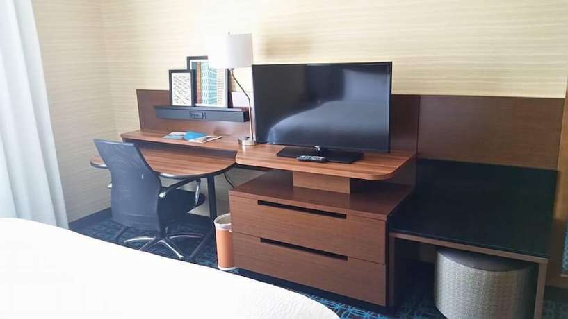 Imagen de la habitación del Hotel Fairfield Inn & Suites By Marriott Detroit Troy. Foto 12