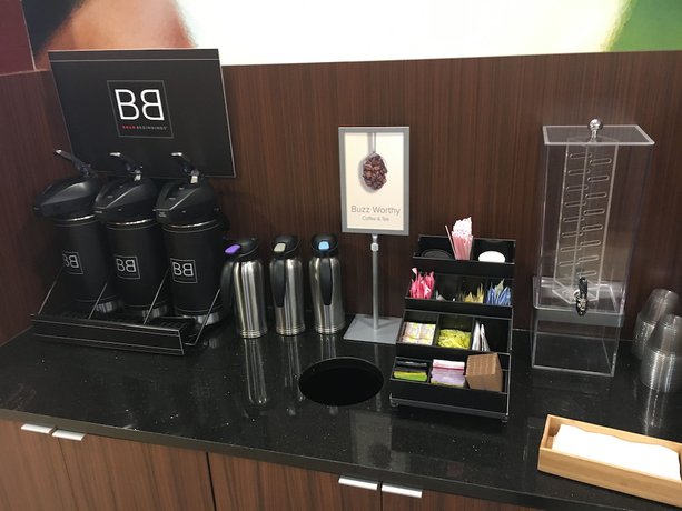 Imagen del bar/restaurante del Hotel Fairfield Inn & Suites By Marriott Detroit Troy. Foto 4