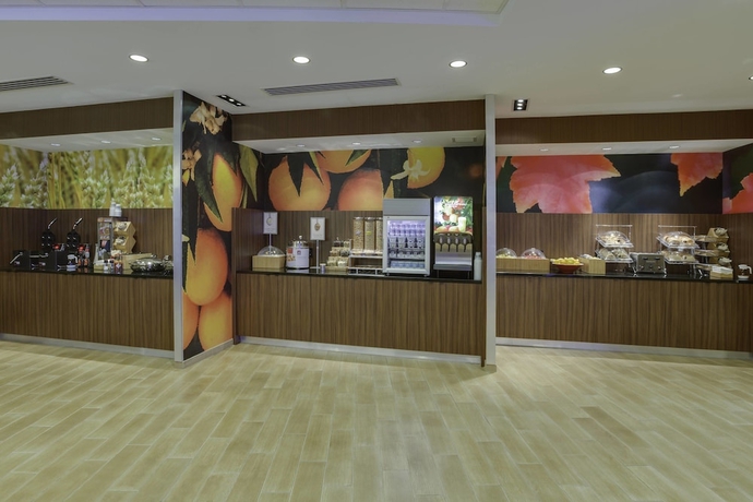 Imagen del bar/restaurante del Hotel Fairfield Inn & Suites By Marriott Fort Lauderdale. Foto 5