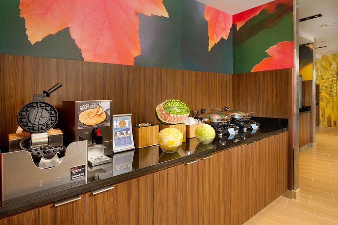 Imagen del bar/restaurante del Hotel Fairfield Inn & Suites By Marriott Knoxville West. Foto 4