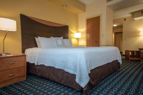 Imagen de la habitación del Hotel Fairfield Inn & Suites By Marriott Knoxville/east. Foto 13
