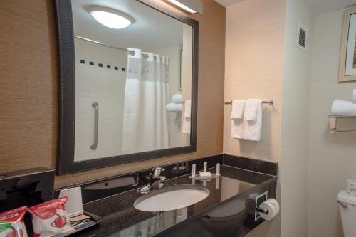 Imagen de la habitación del Hotel Fairfield Inn & Suites By Marriott Knoxville/east. Foto 15