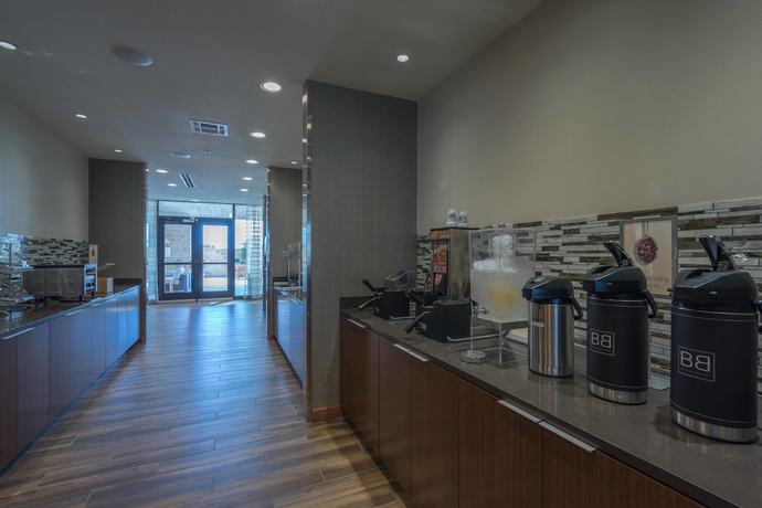 Imagen del bar/restaurante del Hotel Fairfield Inn & Suites By Marriott Lubbock Southwest. Foto 8