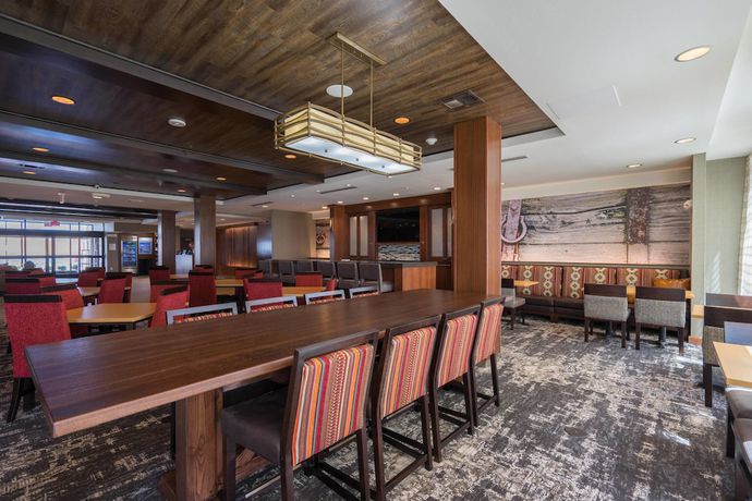 Imagen del bar/restaurante del Hotel Fairfield Inn & Suites By Marriott Lubbock Southwest. Foto 9