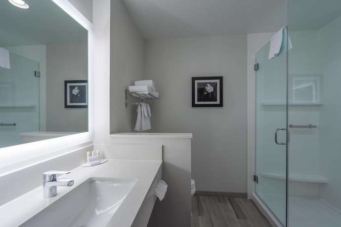 Imagen de la habitación del Hotel Fairfield Inn & Suites By Marriott Lubbock Southwest. Foto 17