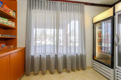 Imagen general del Hotel Fairfield Inn & Suites By Marriott Mahwah. Foto 10